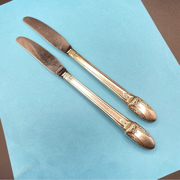 1847 ROGERS BROS FIRST LOVE International Silver Plate 1941 Butter Knives (2) - Picture 5 of 5